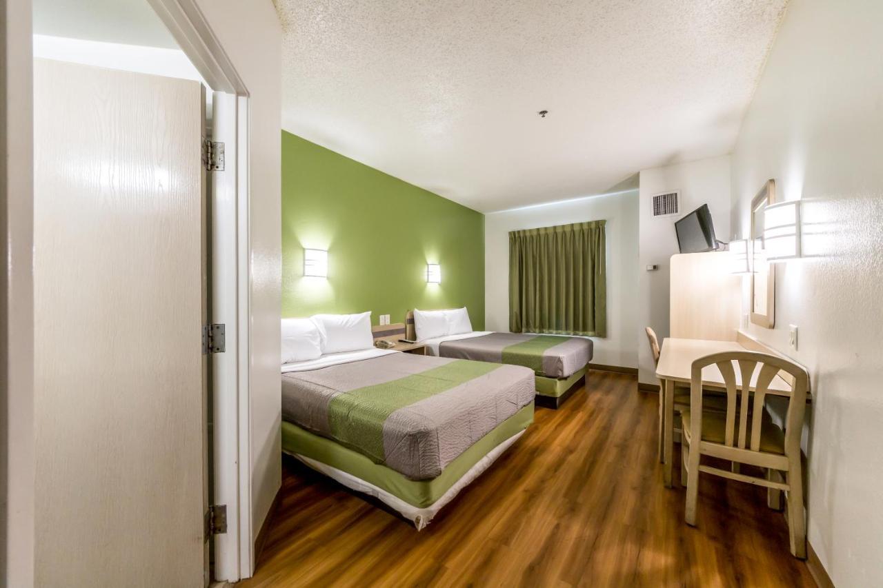 Motel 6-San Antonio, Tx - South Екстериор снимка