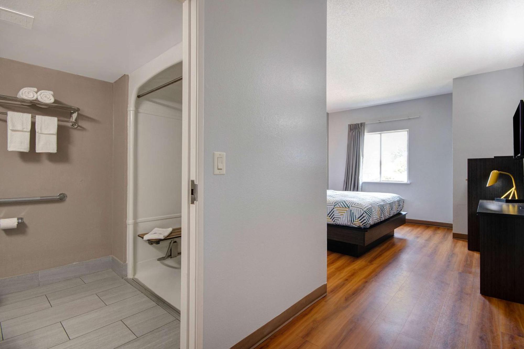 Motel 6-San Antonio, Tx - South Екстериор снимка