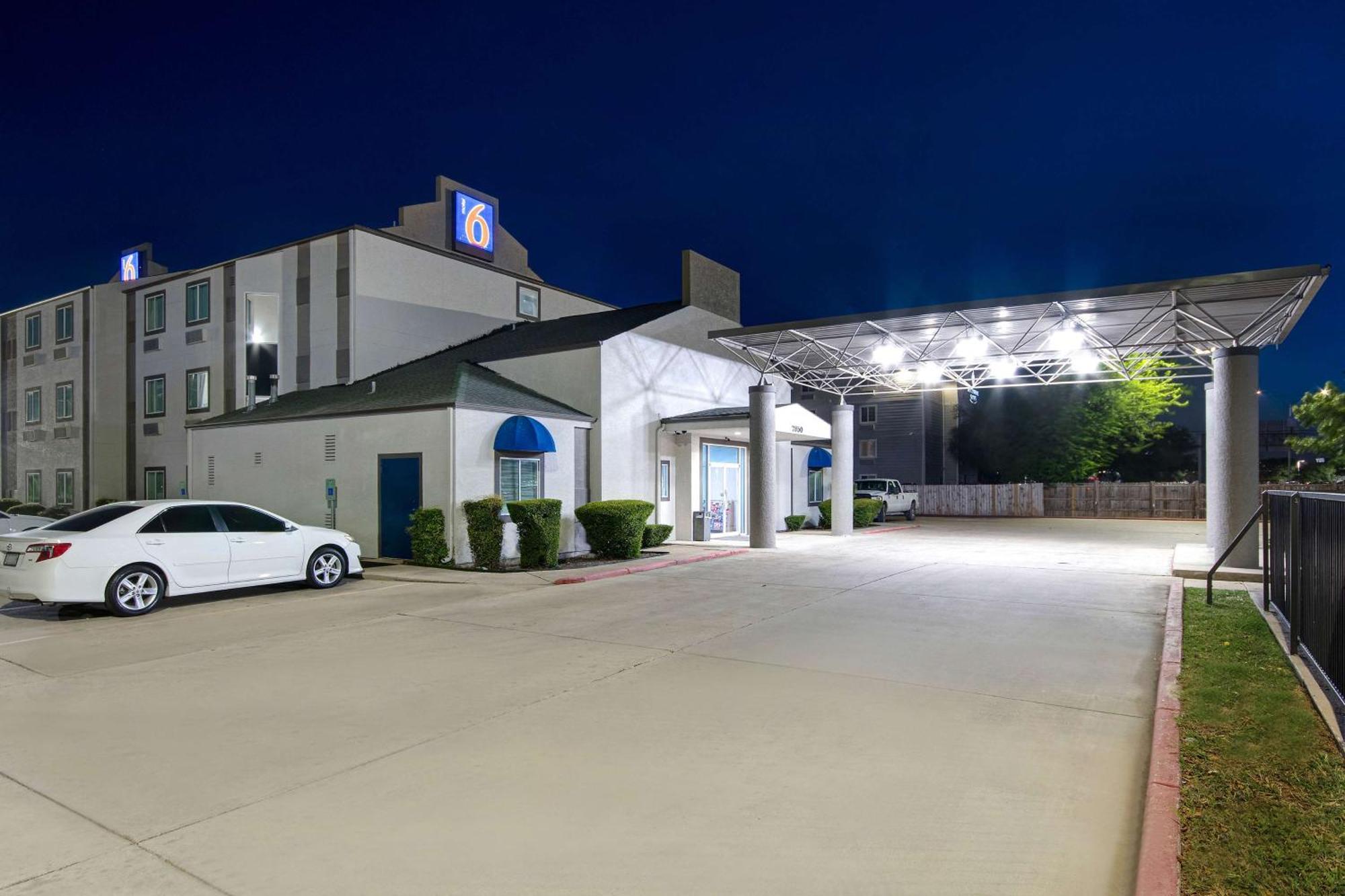 Motel 6-San Antonio, Tx - South Екстериор снимка