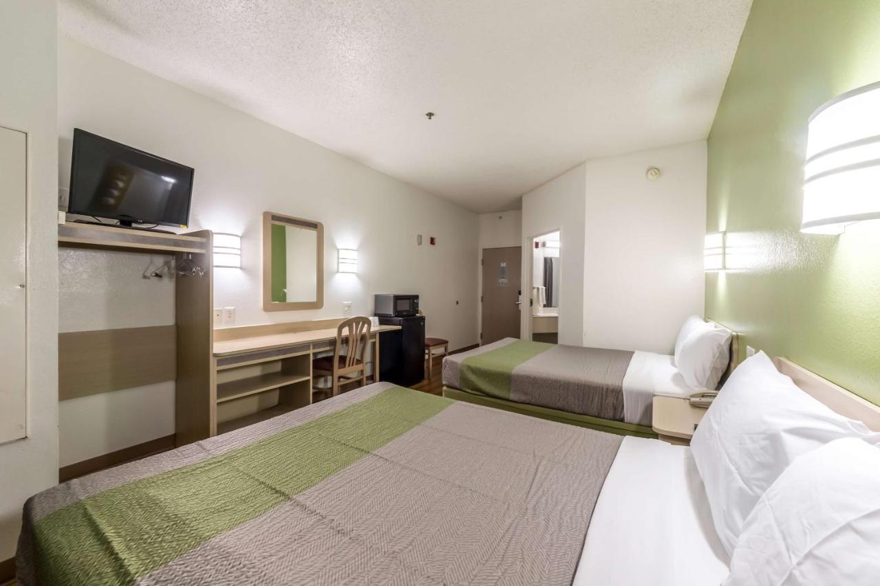 Motel 6-San Antonio, Tx - South Екстериор снимка